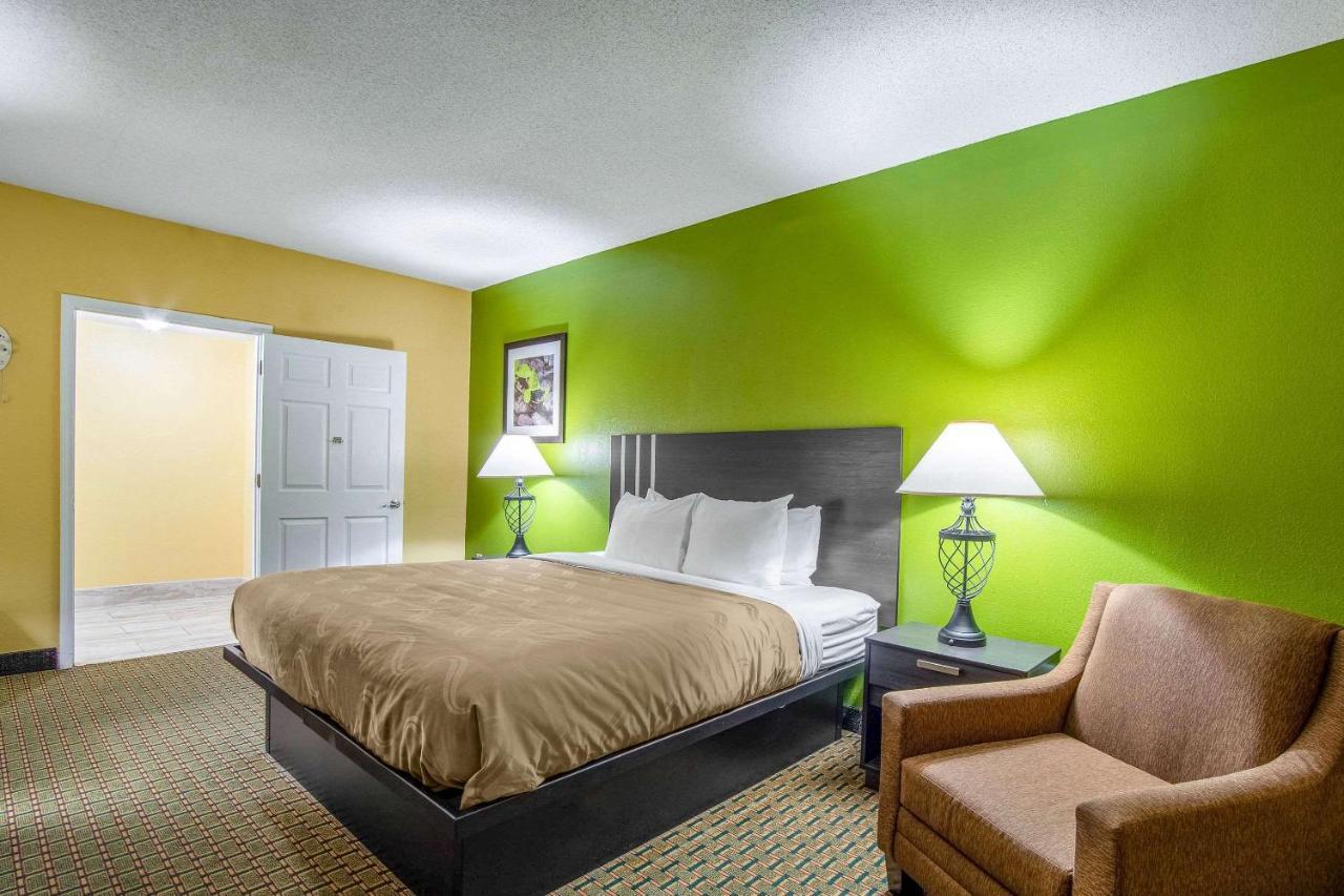 Quality - Cayce Hotel
